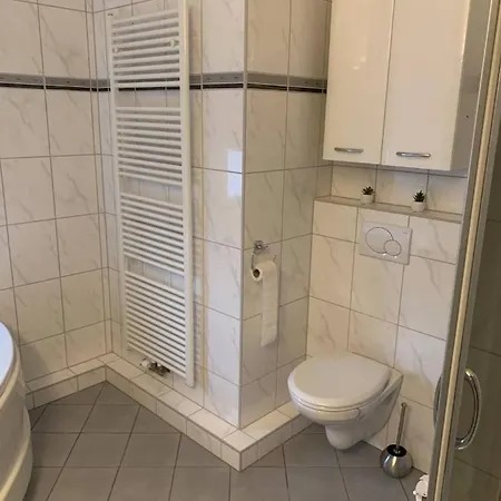 아파트 Grosses Aschaffenburg 4 Schlafzimmer Bis Zu 10 Personen Mainpark Mainaschaff