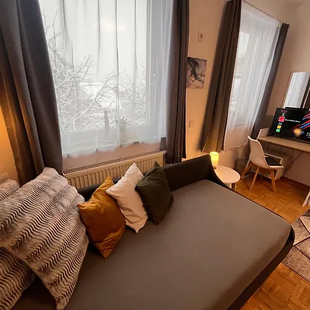 Grosses Aschaffenburg 4 Schlafzimmer Bis Zu 10 Personen Mainpark Daire Mainaschaff
