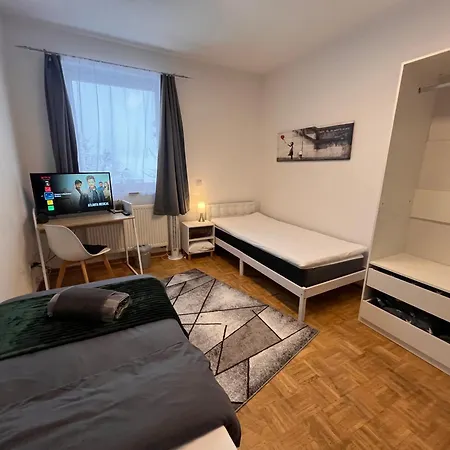 Grosses Aschaffenburg 4 Schlafzimmer Bis Zu 10 Personen Mainpark Mainaschaff