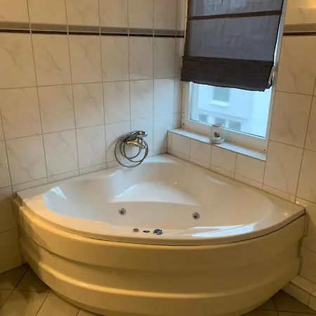 Grosses Aschaffenburg 4 Schlafzimmer Bis Zu 10 Personen Mainpark *