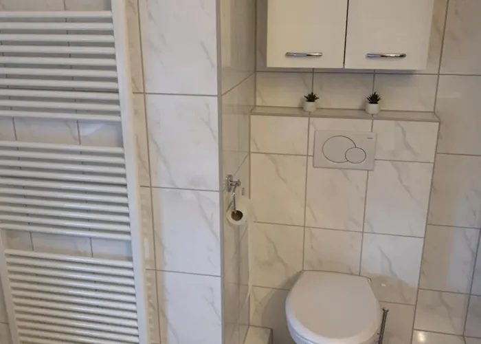 Grosses Aschaffenburg 4 Schlafzimmer Bis Zu 10 Personen Mainpark * Mainaschaff