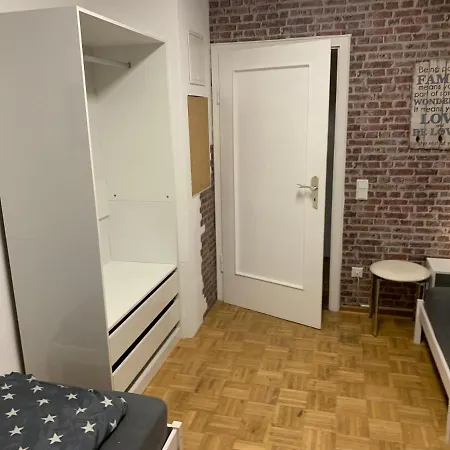 Mainpark 4 Schlafzimmer Bis Zu 10 Personen Direkt Ueber Aschaffapartment Bei Aschaffenburg * Mainaschaff