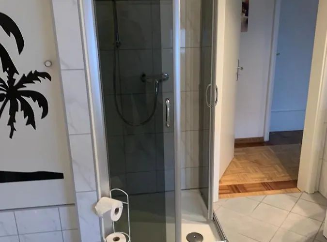 Apartamento Grosses Aschaffenburg 4 Schlafzimmer Bis Zu 10 Personen Mainpark Mainaschaff