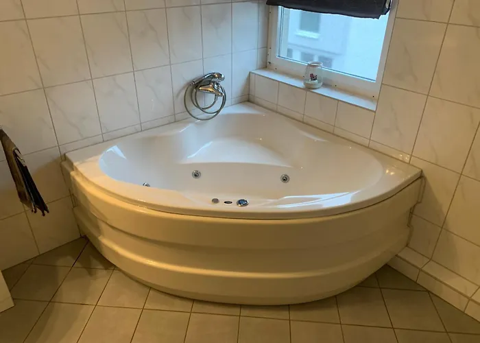 Grosses Aschaffenburg 4 Schlafzimmer Bis Zu 10 Personen Mainpark Apartamento Mainaschaff